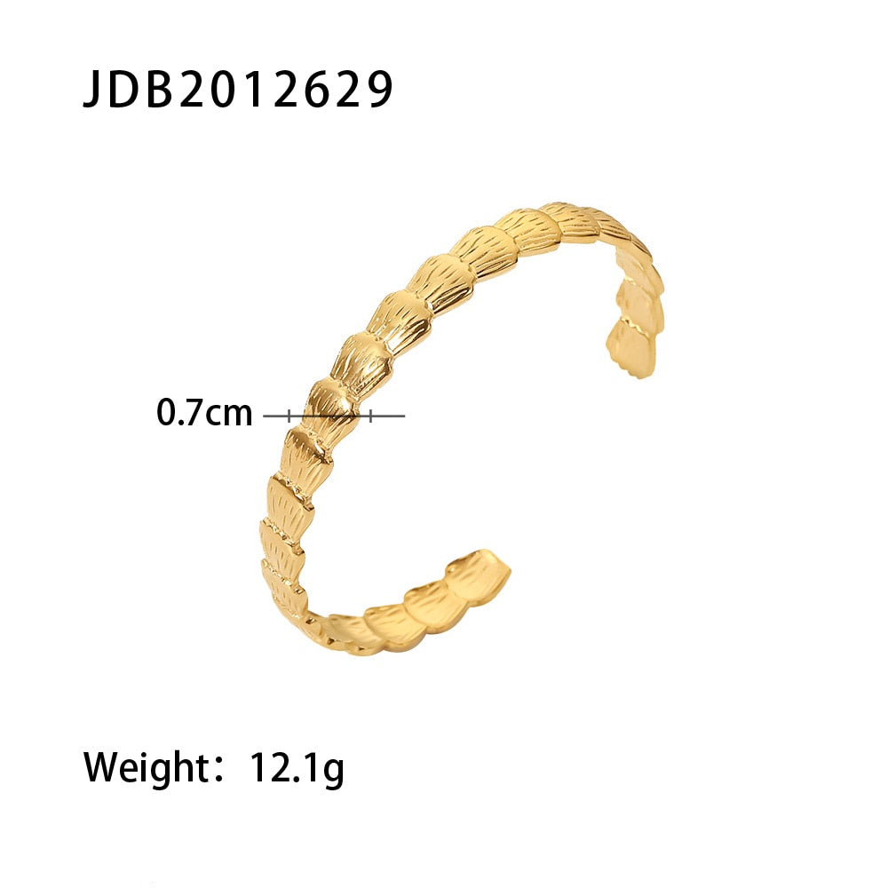 Charm Minimalist 18K PVD Plated Gold Stainless Steel Open Bracelet for Women Stylish Unique Fashion Jewelry Gift