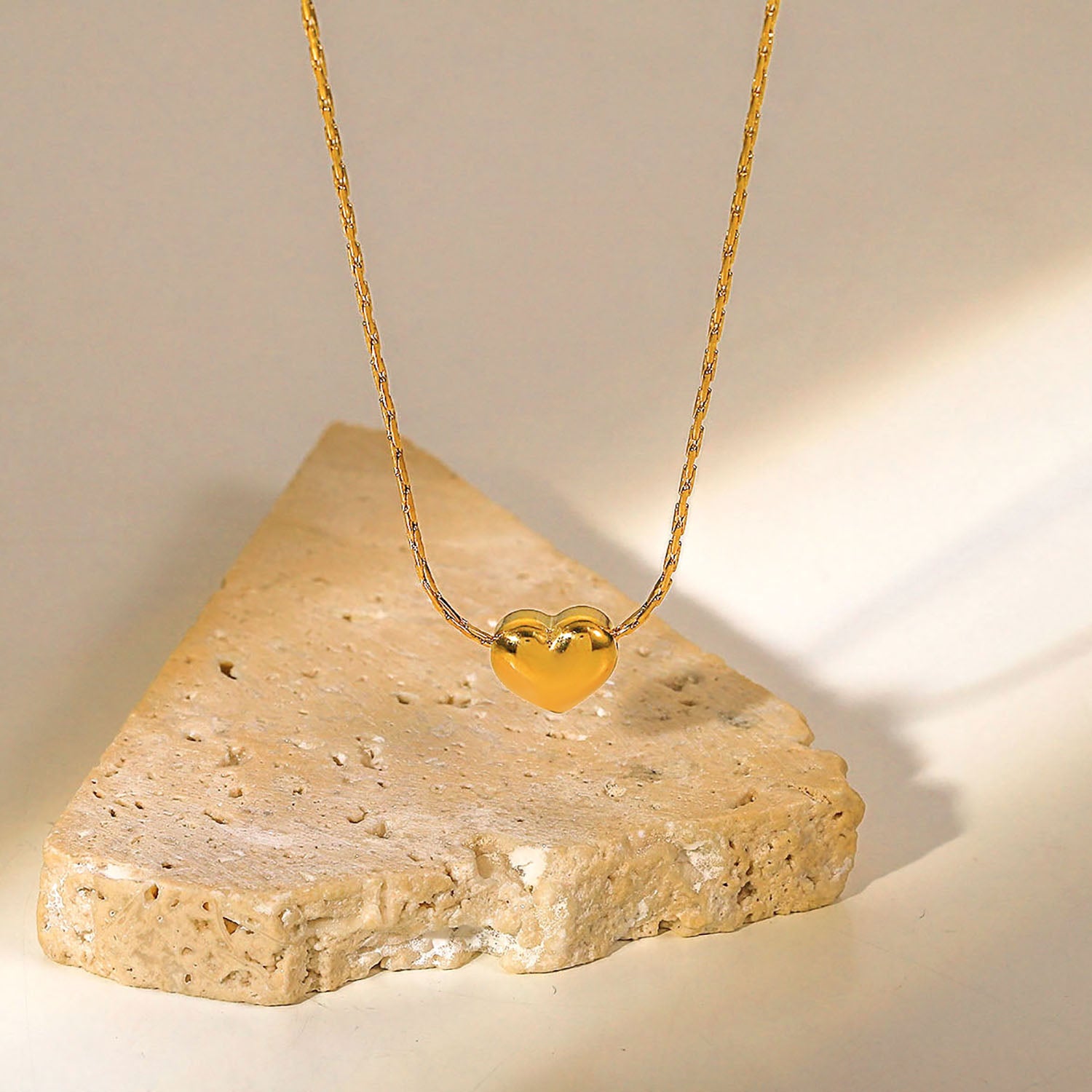 Ankunft 18K PVD vergoldeter Herz-Anhänger-Halsband-Schmucksache-Party-Edelstahl-einfache glatte Herz-Halskette für Mädchen