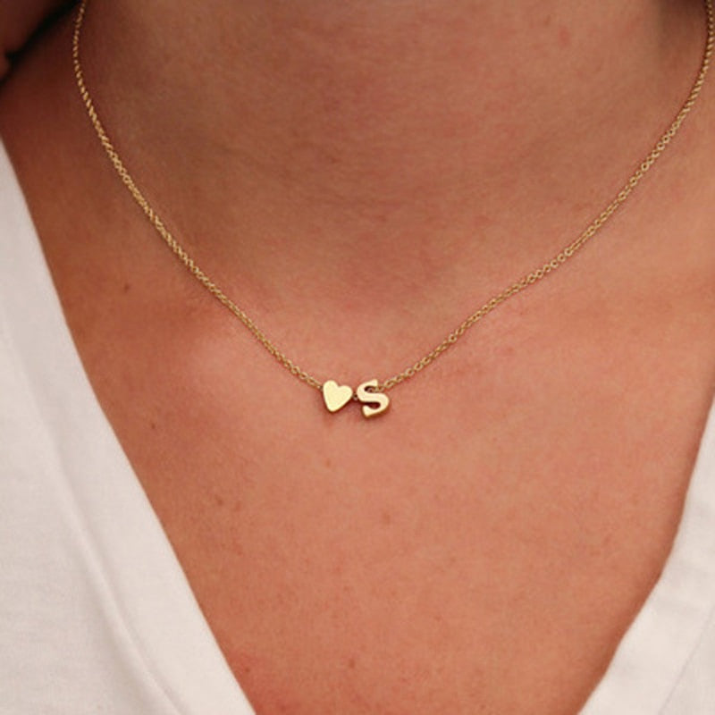 Tiny Heart Dainty Initial Halskette Gold Silber Farbe Buchstabe Name Halsband Halskette für Frauen Anhänger Schmuck Geschenk