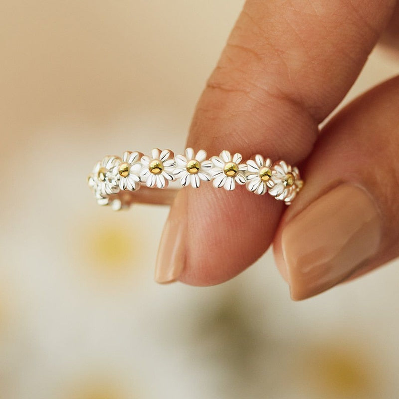 Anillos de margaritas Vintage para mujer, anillo de flor bonito, brazalete abierto ajustable, anillos de compromiso de boda, joyería femenina Bague