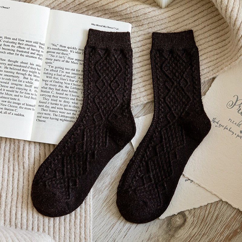 Calcetines de invierno de lana de Cachemira para mujer, calcetines largos Retro Harajuku de estilo japonés sólido para mujer y niña, ropa de calle térmica Vintage, calcetín para equipo