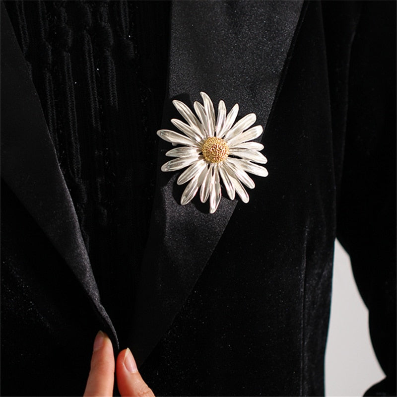 Gold Color Daisy Flower Bee Animal Asymmetry Adjustable Buckle Bracelet for Women Girl Set Jewelry Part