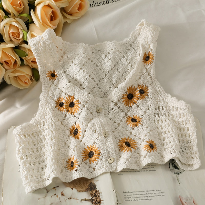 Women Sweet Cotton Cardigan Summer Floral Embroidery Sleeveless Buttons Front Crop Tops Beach Sweet Crochet French Style