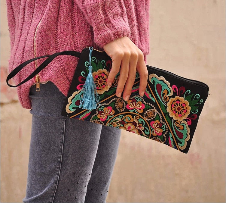 Women Ethnic National Retro Butterfly Flower Bags Handbag Coin Purse Embroidered Lady Clutch Tassel Small Flap