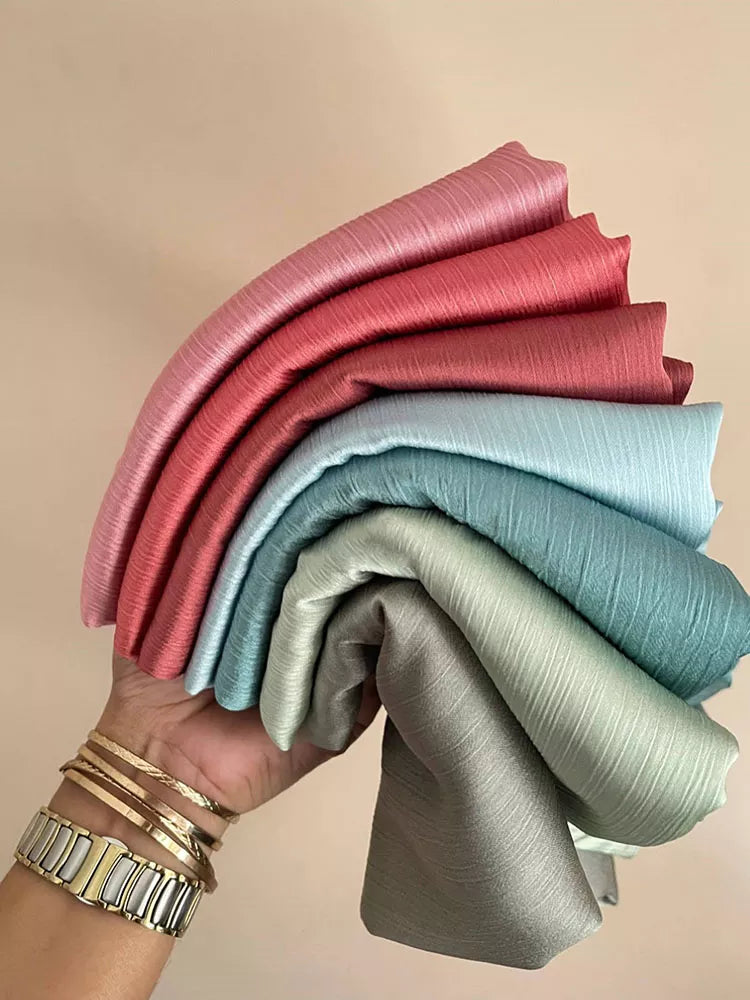Hijabs Medina Silk Solid Color Shawls Headband Hijabs Scarves Scarf Pleated Crinkled Satin Wrap Muslim Women Veil Shawls Ladies