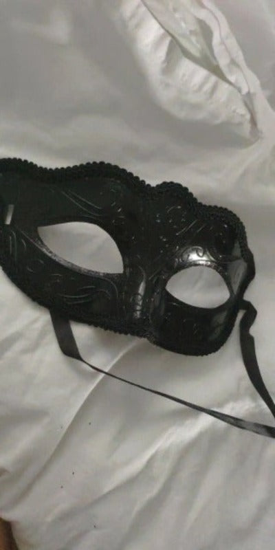 1 Uds. Máscara de baile de máscaras Sexy para mujer, máscara de ojo de fiesta veneciana con cordones, disfraz de carnaval negro, decoración de fiesta Sexy