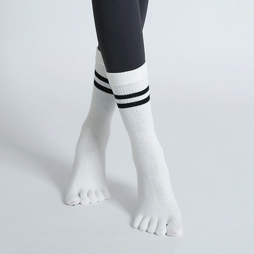 Atmungsaktive Pilates-Socken für Damen, langer Schlauch, rutschfeste Fünf-Zehen-Yoga-Socken