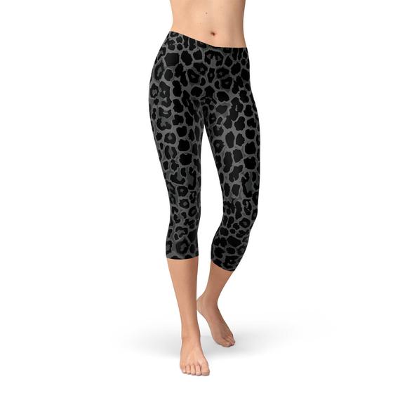 Leggings capri negros con lunares de leopardo para mujer