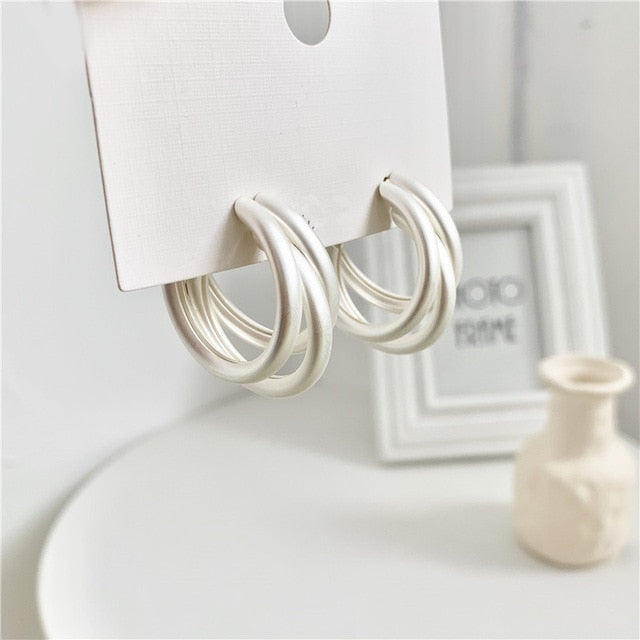 Circle Stud Earrings | Minimalist Hoop Earrings | Huggie Earrings | Chunky Hoop Earrings | Small Hoop Earrings | Women Statement Earrings