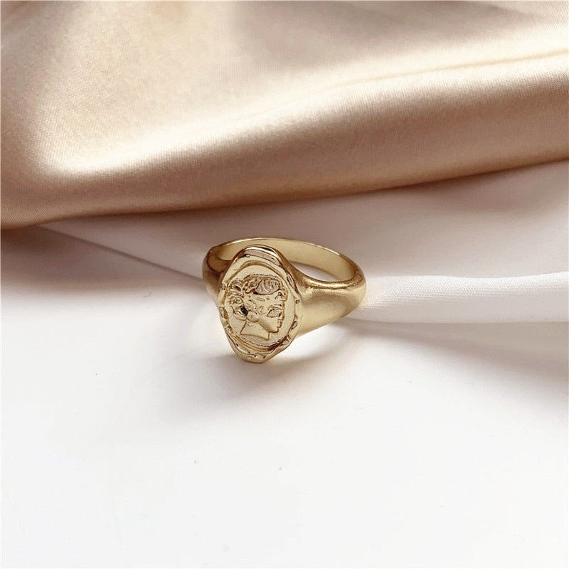 temperament Abstract portrait ring Retro personality queen geometric ring for women jewelry Accessories banquet