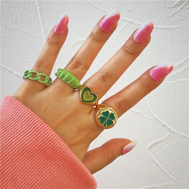 Conjunto de anillos de corazón dorado Vintage para mujer, anillo de corazón de amor con flor de resina de Color rosa y verde, joyería