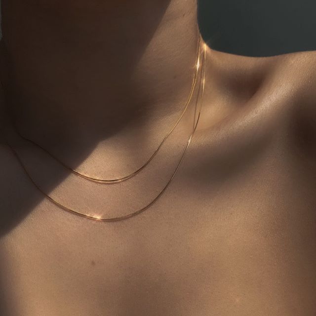 Designer Minimalist Thin Snake Chain Gold Plated Necklaces For Women Niche Sexy Chain Choker Necklaces Jewelry Accessories